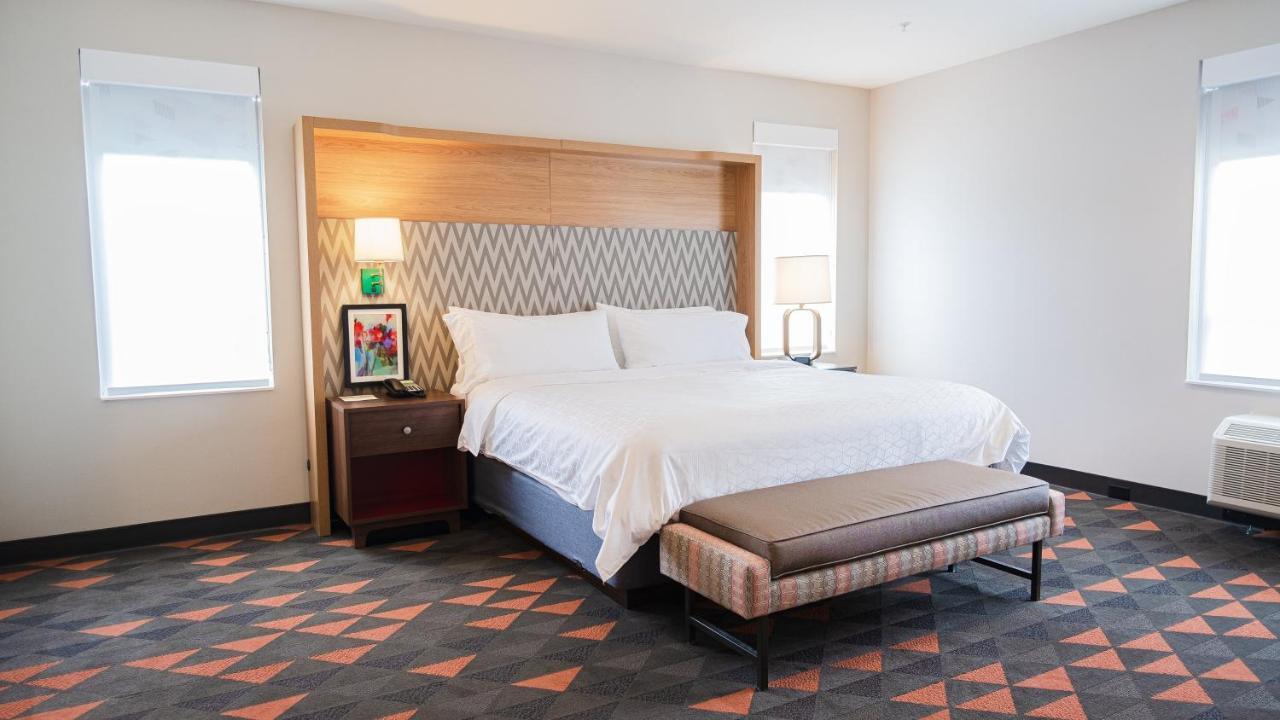 Holiday Inn & Suites Philadelphia W - Drexel Hill, An Ihg Hotel Zewnętrze zdjęcie